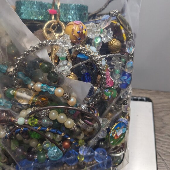 Jewelry Lot 4+ lbs 1122 Wearable Sellable Mystery Lot Free Shipping - Picture 3 of 7